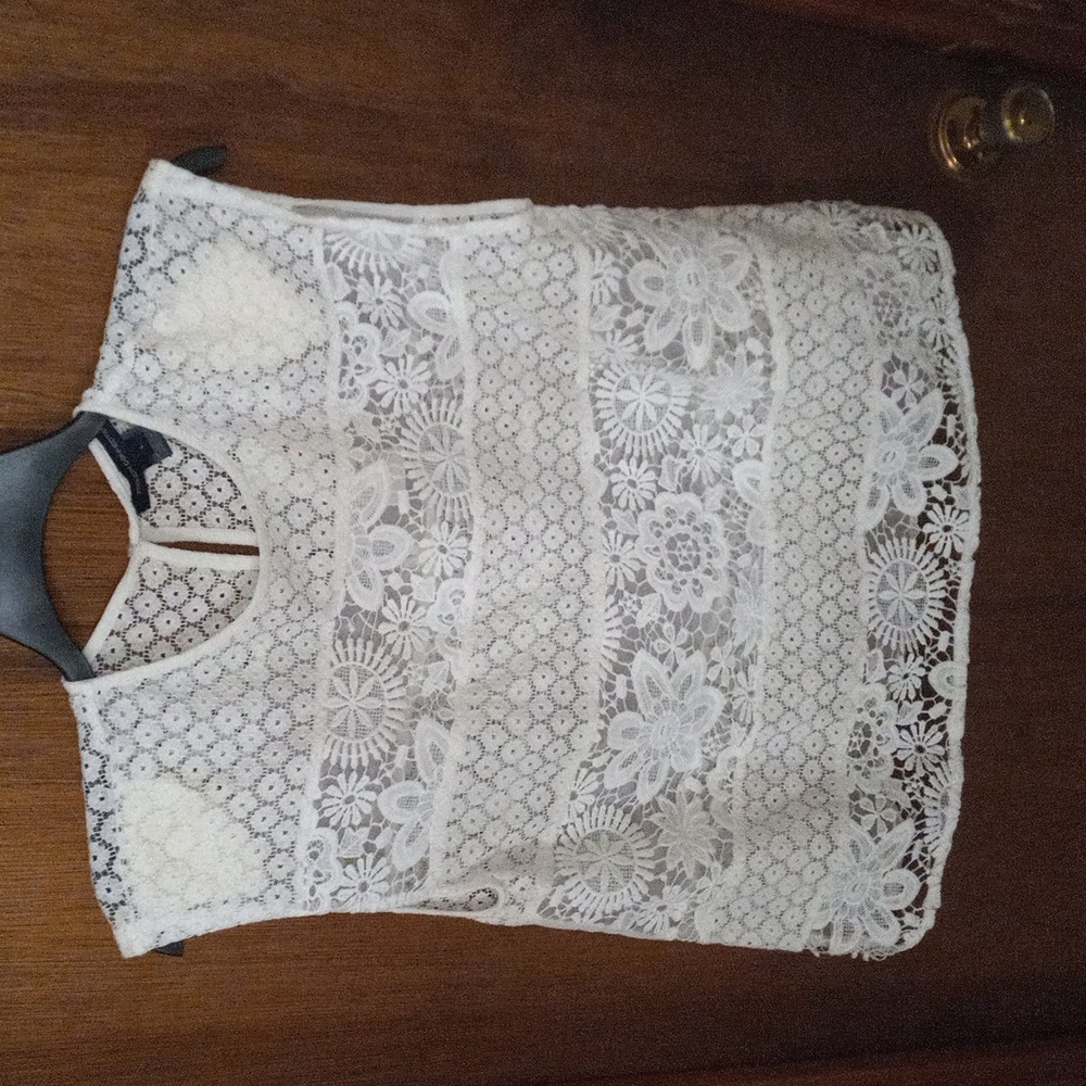 FRENCH CONNECTION MEDUIM WHITE BLOUSE